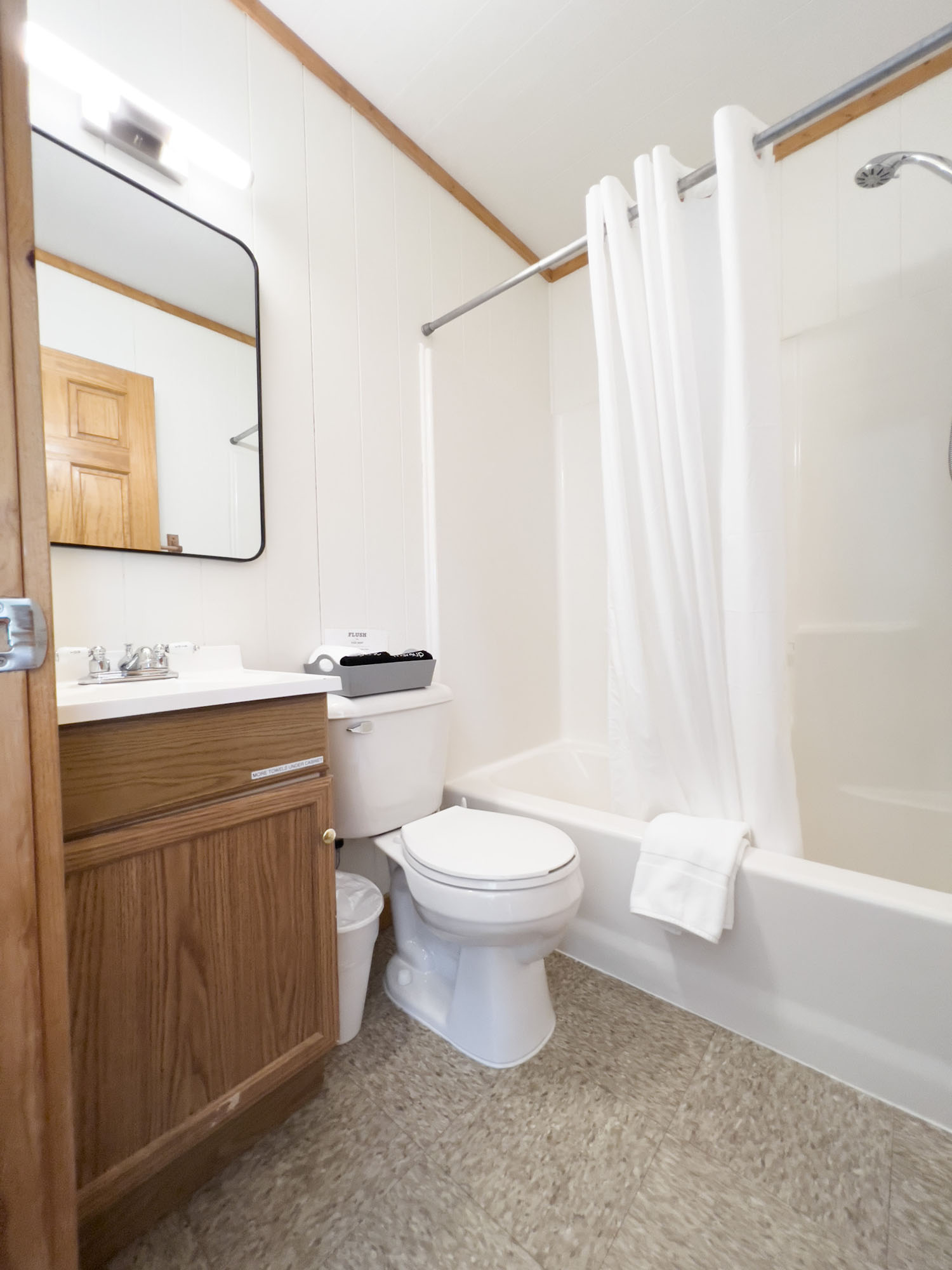 Cabin 6 Bathroom at Sleeping Bear Resort